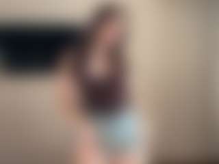 ChanellDworak's Live Sex Cam Show