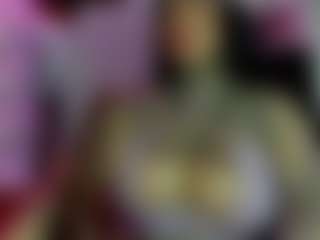 Live cam show with CloeeBeckam - BBW on chickslive.net