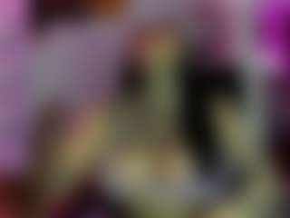 Live cam show with CloeeBeckam - Irish on SmokeAndPoke