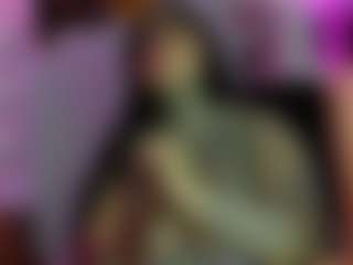 Live cam show with CloeeBeckam - Spinner on CamSodaAdn