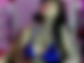 Live cam show with CloeeBeckam - Sexwebcam on live18s.com