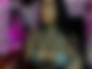 Live cam show with CloeeBeckam - Young Adult on PervPlay.com