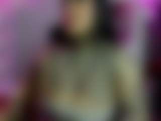 Live cam show with CloeeBeckam - Sexy on Mixed Magazine Live
