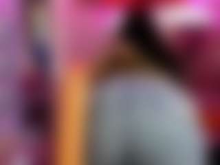 Live cam show with CloeeBeckam - Bbc on madthumbs