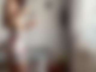 Live cam show with GiuseppinaSolberg - Tease on fuck-show.com