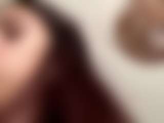 Live cam show with GiuseppinaSolberg - Petite on StripNow