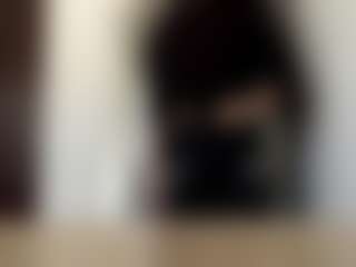 Live cam show with GiuseppinaSolberg - Bedroom on StripNow
