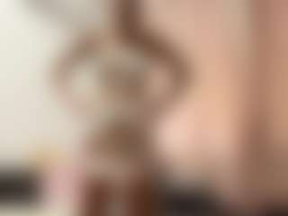Live cam show with GiuseppinaSolberg - Public on live18s.com