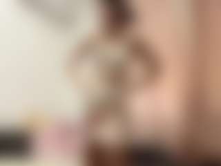Live cam show with GiuseppinaSolberg - Public on Milf Play