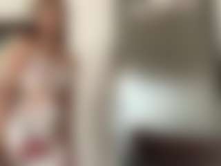 Live cam show with GiuseppinaSolberg - Athletic Latina on Hubzter Live