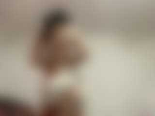 Live cam show with GiuseppinaSolberg - Normal on Camming Site