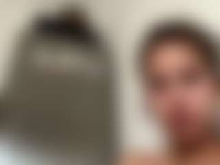 Live cam show with GiuseppinaSolberg - Bikini on CamClone