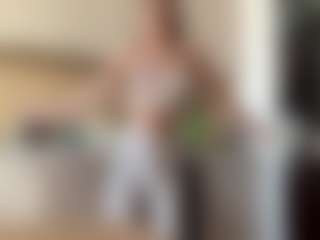 Live cam show with GiuseppinaSolberg - Average on Camsoda