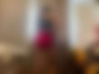 Live cam show with GiuseppinaSolberg - Ass Clapping on StripNow