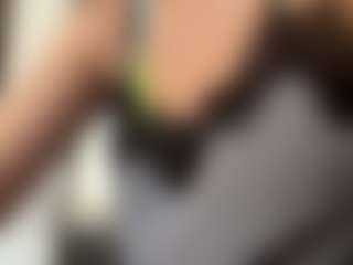 GiuseppinaSolberg's Live Sex Cam Show