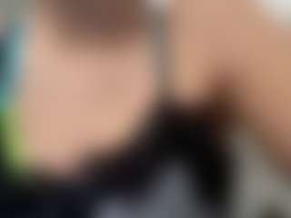 GiuseppinaSolberg's Live Sex Cam Show