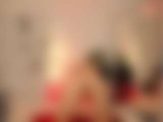 Live cam show with LauraPurr - Solo on Camsoda