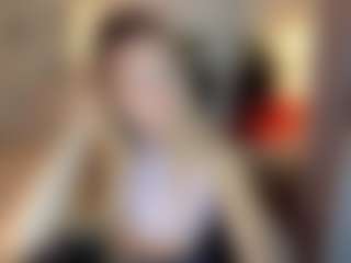 LauraPurr's Live Sex Cam Show