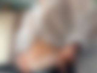Live cam show with LouisDegen - Brown Hair on live18s.com