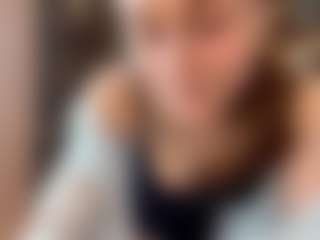 Live cam show with LouisDegen - Naked on livesuperchat.net