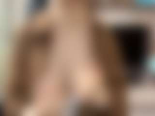 Live cam show with LouisDegen - Squirt on AdultVida.com