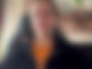 Live cam show with LouisDegen - Brown Hair on Free Soda