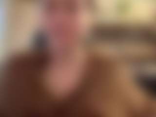 Live cam show with LouisDegen - Normal on Camsoda