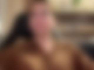 Live cam show with LouisDegen - Average on madthumbs