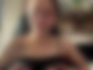 Live cam show with LouisDegen - Blue Eyes on Chatstar