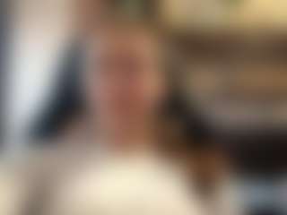 Live cam show with LouisDegen - Trimmed Granny on Uber Horny