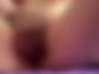 Live cam show with LouisDegen - Average on Camsoda