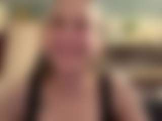 Live cam show with LouisDegen - Tattoos Granny on Soda Cam