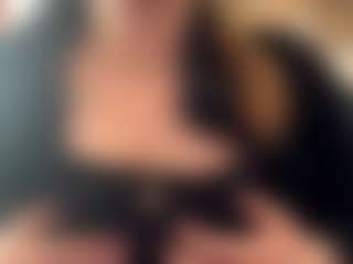 Live cam show with LouisDegen - Butt Plug on Camsoda