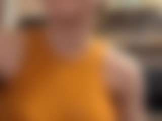 Live cam show with LouisDegen - Shaved Pussy Brown Hair on CamwithHer