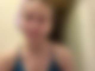 Live cam show with LouisDegen - Blue Eyes on Dolls Live