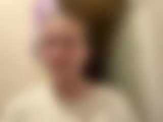 Live cam show with LouisDegen - Facial Piercings on sexylive.show