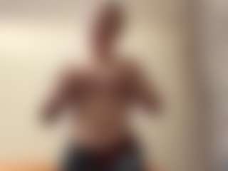 Live cam show with LouisDegen - Granny Brown Hair on Camsoda