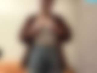 Live cam show with LouisDegen - Granny on madthumbs