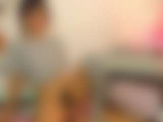 Live cam show with lunitaprincess-14 - Anal on Camsoda.co