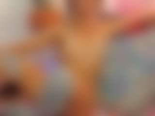 Live cam show with lunitaprincess-14 - Brown Eyes on Camsoda