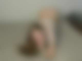 Live cam show with miawlofy - Whore on studioflirtlive.com