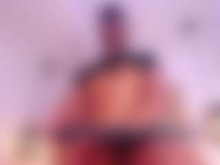 Live cam show with MichaelHanks - Sexting on Milfs Live