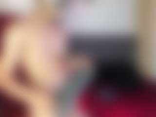 Live cam show with MichaelHanks - Average on Camsoda