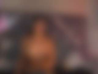 Live cam show with SilviaYates - Brown Eyes on Ass Tok