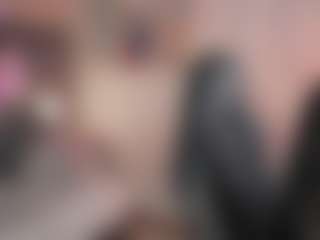 Live cam show with SilviaYates - Facial Piercings on Free Soda