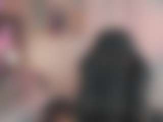 Live cam show with SilviaYates - Facial Piercings on xDating