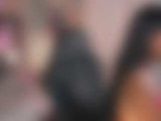 Live cam show with SilviaYates - HD on xDating