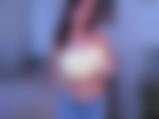 Live cam show with Beronika - Lovense on CamwithHer