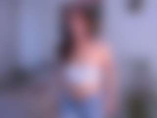 Live cam show with Beronika - Big Tits on studioflirtlive.com
