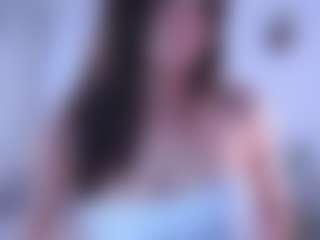 Live cam show with Beronika - Brown Hair on CamwithHer